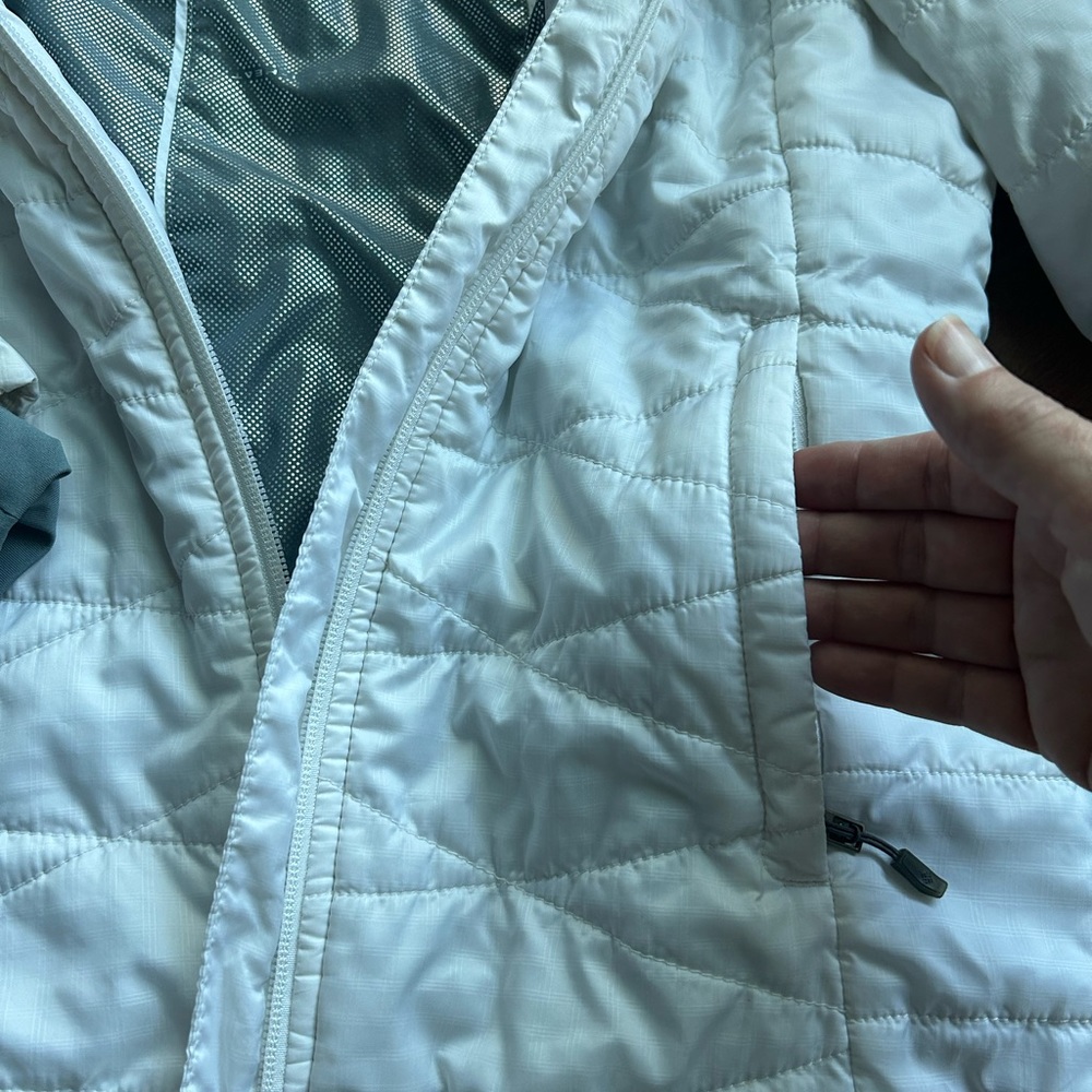 Columbia lightweight omni heat white puffer jacket - Picture 3 of 7